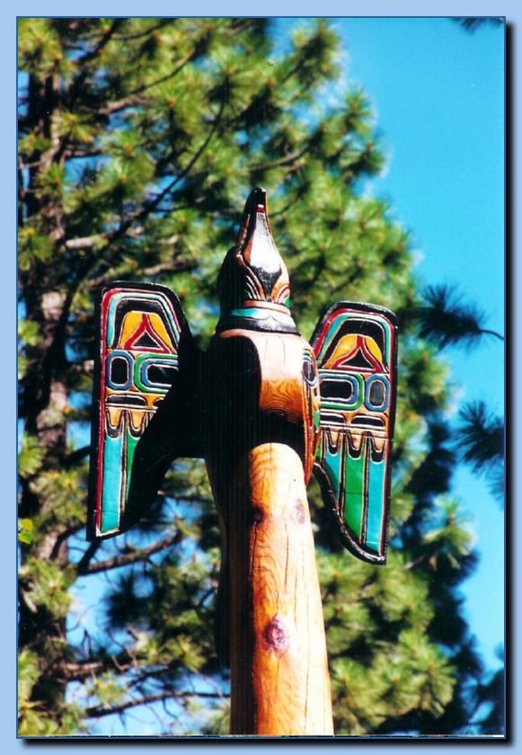 2 093 Totem Traditional Archive 014